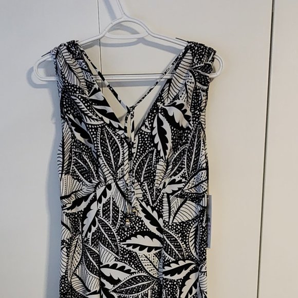 Calvin Klein Sleeveless Floral Maxi Dress with Angled Bodice NWT | Size 6 - Picture 4 of 8